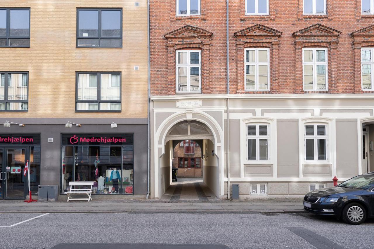 Adnana - Apartment suite 2 Aalborg Center Exterior foto